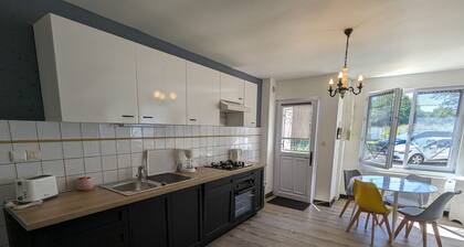 Gßte lumineux avec jardin paisible entre Montargis et Sully-sur-Loire, idéal familles et pros