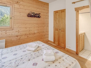 2 bedrooms, free WiFi