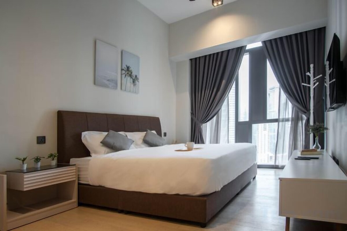 One Bedroom Apartment