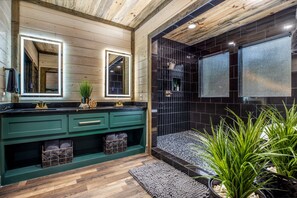 Baignoire, serviettes fournies
