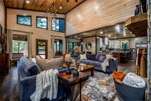 Smart-TV, Kamin, Videospiele, Tischtennisplatte