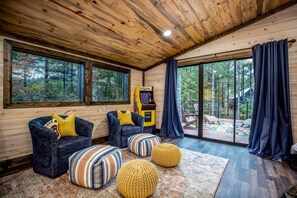 Interior - Family Fun Cabin: Hot Tub + Game Room Retreat (Broken Bow)