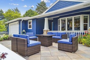 Terrace/patio - Poppy`s Place - Newly Remodeled! (Cannon Beach)