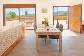 Dining - STUNNING VILLA 8P-AIRCO-15 KM FROM BEACH-POOL-SUMMERKITCHEN-VIEWS-PETS-PRIVACY (BENAMOCARRA)