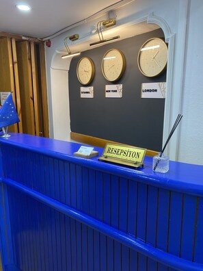 Reception - Petek Hotel (Bursa)
