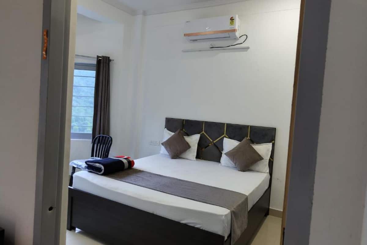Deluxe-Studiosuite, Stadtblick | Kostenloses WLAN, Bettwäsche