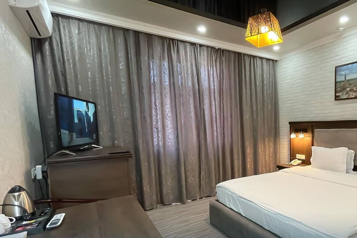 Habitación básica | 2 habitaciones y wifi gratis