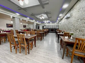 Restaurant - Comfort Hotel (Tashkent)
