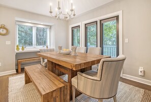 Dining - New listing, great central location (Kiawah Island)