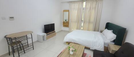 Fer et planche Ă repasser, Wi-Fi, literie fournie