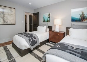 3 عدّة غرف نوم ومكواة/لوح كي وواي فاي مجانًا وملاءات أسرّة