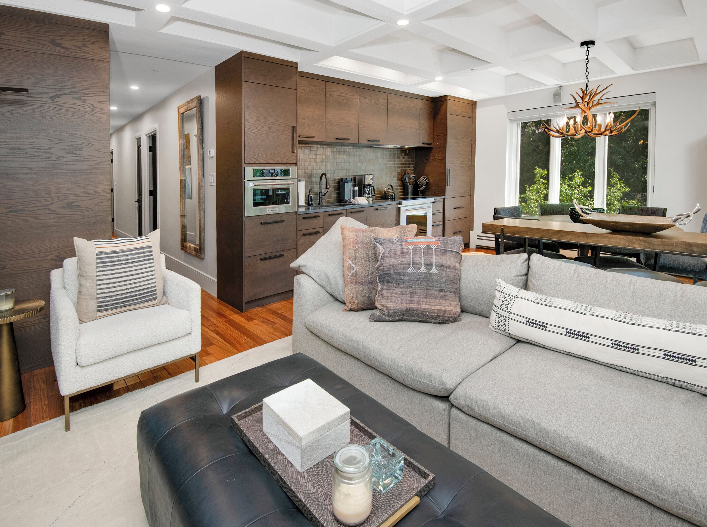 TV connectée, cheminée