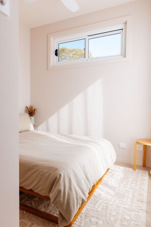 2 dormitorios, tabla de planchar con plancha, wifi gratis y ropa de cama