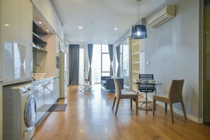 Deluxe Apartment | In-room safe, desk, soundproofing, free WiFi - Sidemen Suites at Platinum KLCC (Kuala Lumpur)