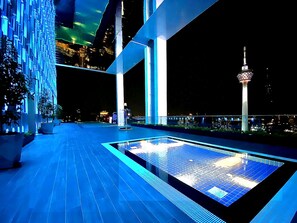 Outdoor pool - Sidemen Suites at Platinum KLCC (Kuala Lumpur)