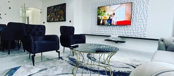 Luxurious and cosy lodge in Dakar-Alamadies with private pool