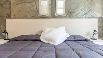 Ropa de cama de alta calidad, cubrecamas y colchones con pillow-top