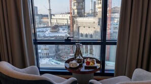 Junior Suite Haram View | In-room safe, free WiFi, bed sheets - Al Safwah Hotel Tower 1 (Makkah)