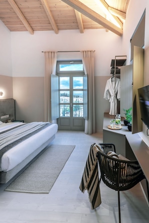 Chambre Double Deluxe | Restauration dans la chambre