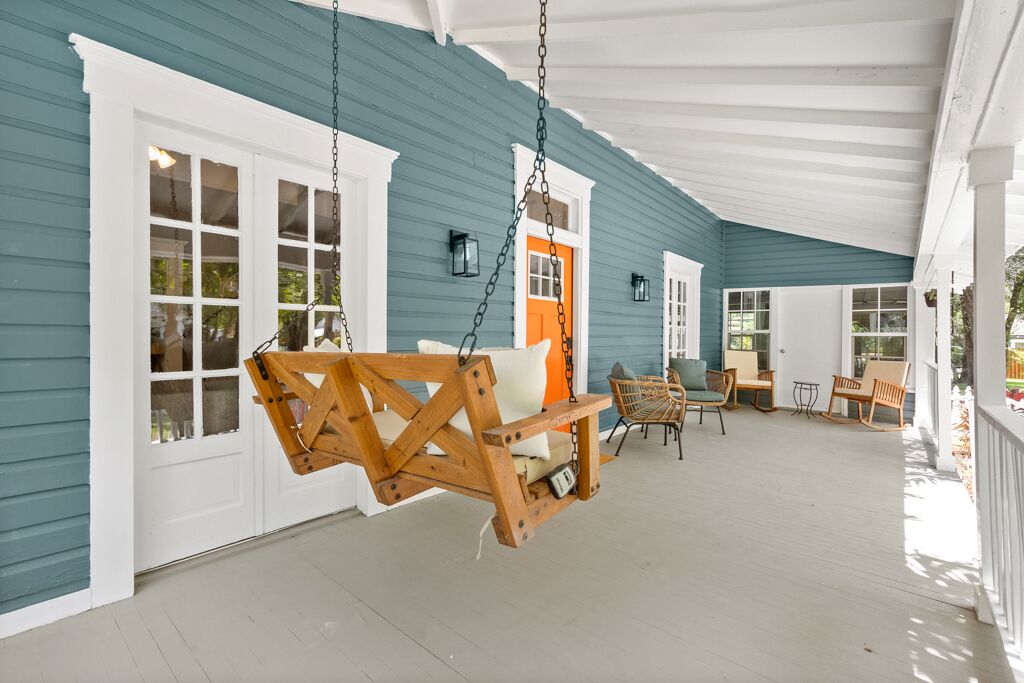 Amazing 4Br w/Lg Backyard, Self CheckIn, King Beds & 2 Car Garage