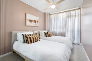 2 habitaciones, tabla de planchar con plancha y wifi gratis 