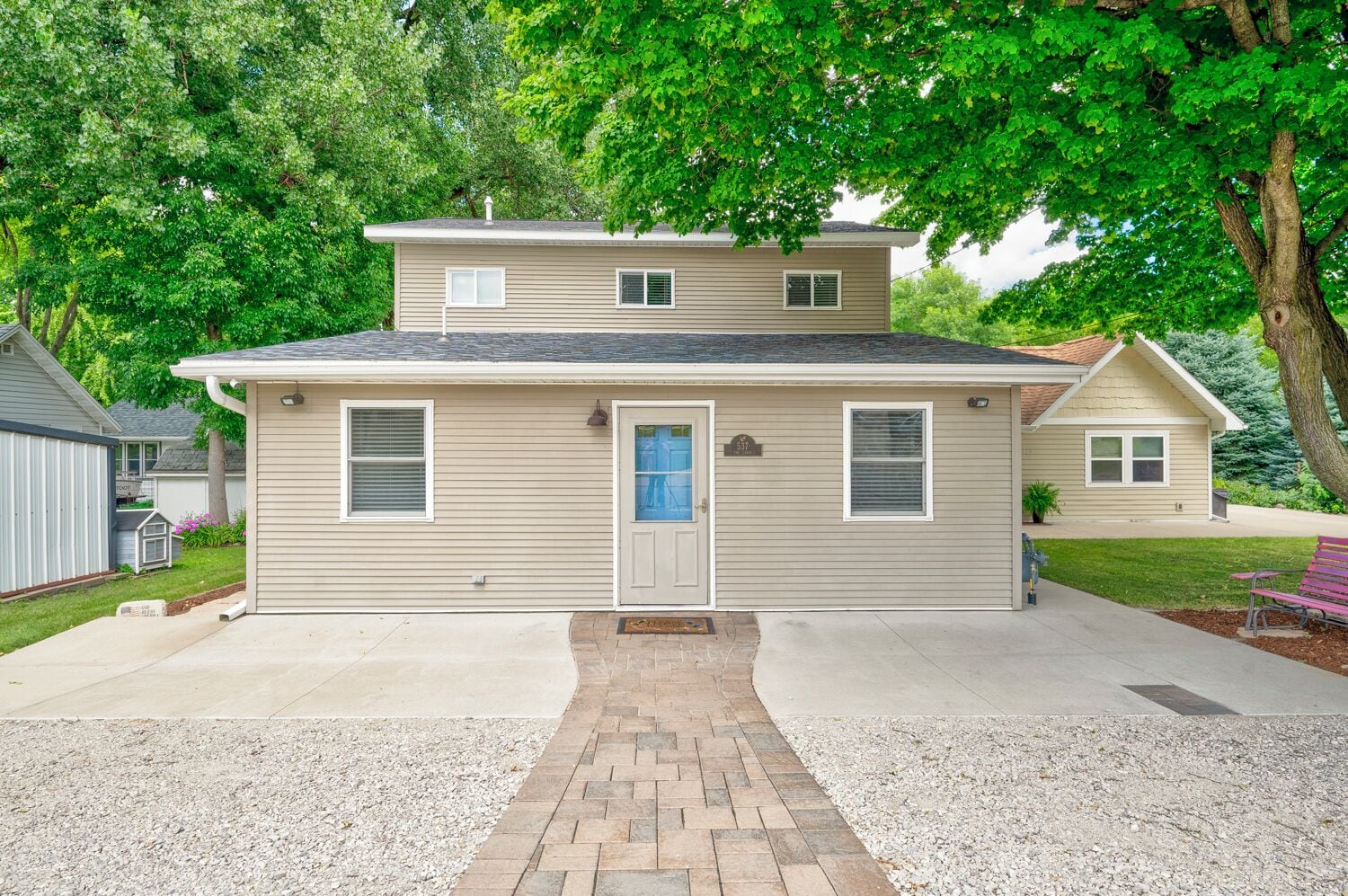 Arnolds Park home, public dock 3 bedroom 2 bath
