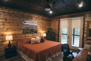 3 Schlafzimmer, Schreibtisch, Bügeleisen/Bügelbrett, kostenloses WLAN