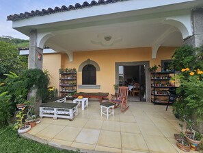 Terrace/patio - ¡bienvenidos a Esta Casa en la Zona Montañosa! Un Retiro de Ensueño (Managua)
