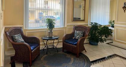 Newly Updated Ocean Block Rental