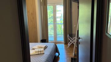 1 chambre, coffres-forts dans les chambres, fer et planche Ă repasser