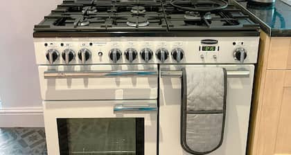 Beautiful Victorian Family Home in Gorleston on Sea by the beach