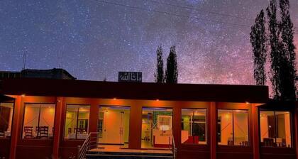 Desert One Hotel Skardu