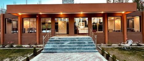 Façade de lâhĂ©bergement