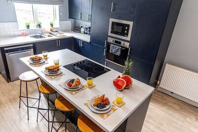 Liquorice Lodge- 2 bed & parking