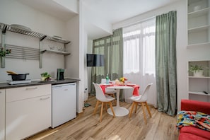 Condo | Private kitchen | Espresso maker, coffee/tea maker, electric kettle, cleaning supplies - Residenze Asproni Serviced Apartments (Cagliari)