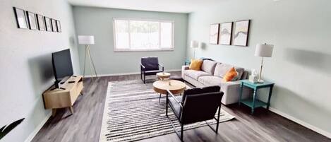 Télévision, cheminée