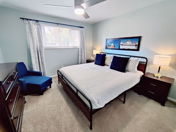 1 chambre, fer et planche à repasser, Wi-Fi, draps fournis