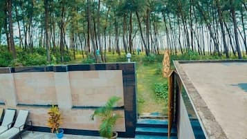 Beach/ocean view