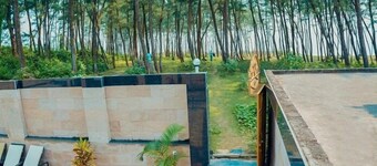 Hotel Sea N Sand - Berries Group