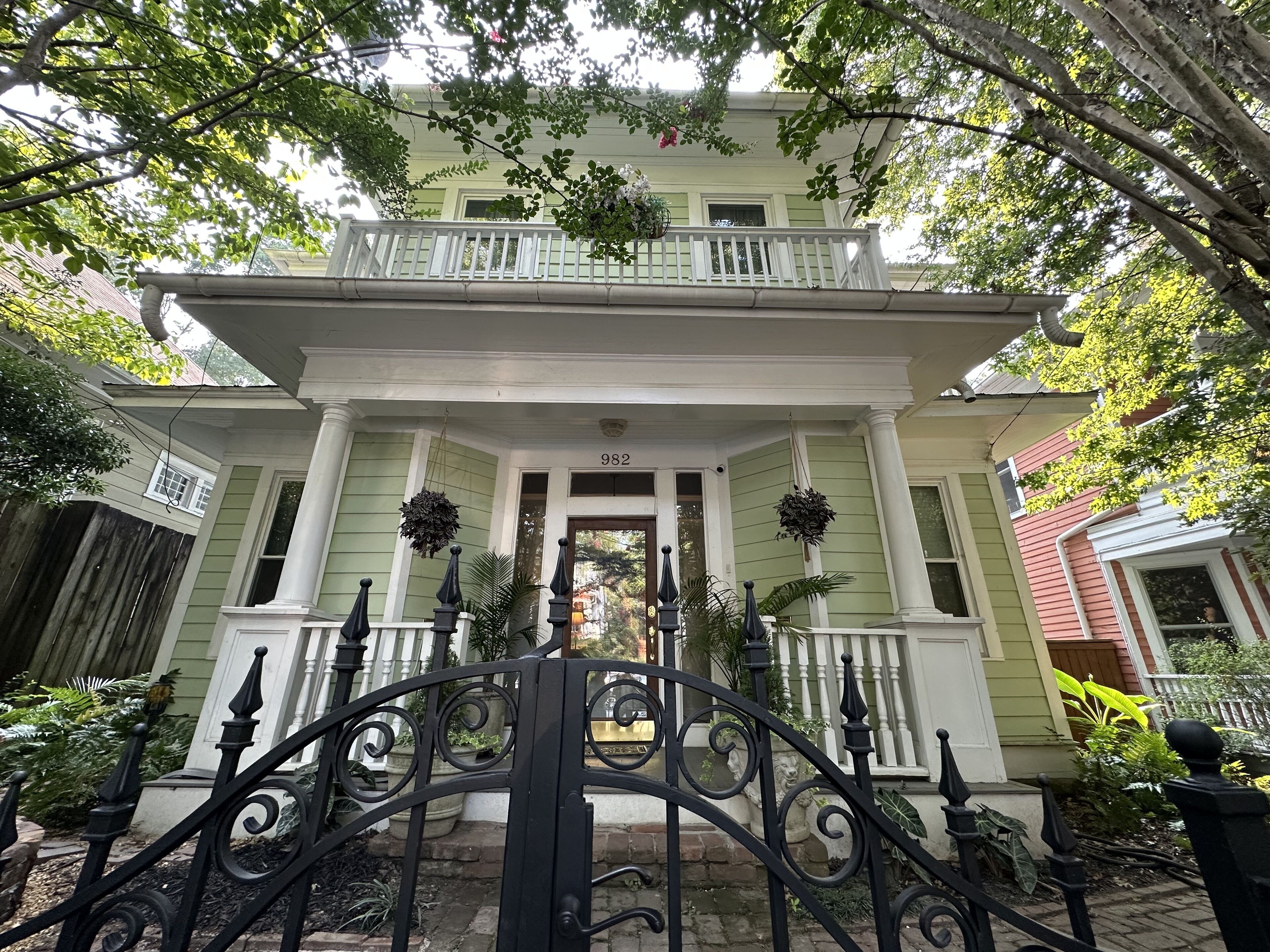 Chateau Tsali Center of Midtown
