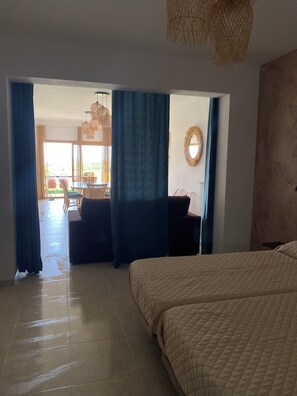 6 bedrooms, iron/ironing board, travel cot, free WiFi