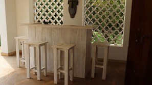 Outdoor dining - Okomos Private Villa, Diani Beach Kenya (Diani Beach)