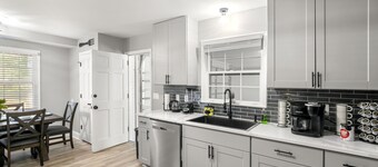 Atlanta Luxury 6BR Escape for Families & Groups Sleeps 18