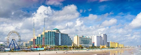 Beach. Unique Stay with European Charm