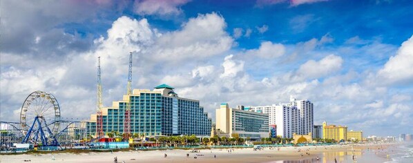 Beach - Unique Stay with European Charm
(Palm Coast)