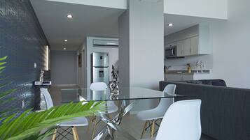 Presidential Suite | Dining room