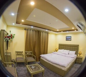 Deluxe Double or Twin Room | Soundproofing, iron/ironing board, free WiFi - Ringchan Guest House & Restaurant (Skardu)