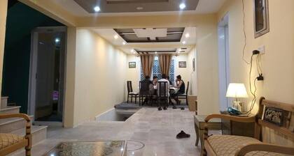 Ringchan Guest House & Restaurant