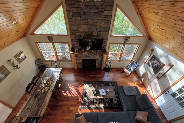 Smart TV, fireplace, video games