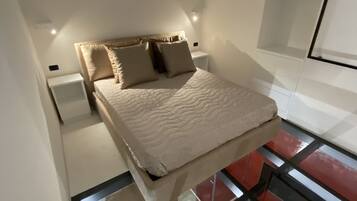 1 camera, ferro/asse da stiro, Wi-Fi, lenzuola